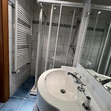 招待所 Gaestehaus Tauscher Am