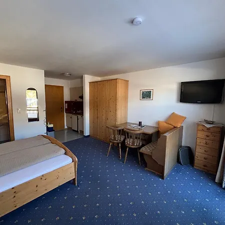 Gaestehaus Tauscher Am Konukevi 3*